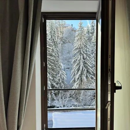 Mezinska Jacuzzi Sauna Villa Shiroka Lŭka