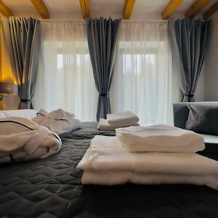 Mezinska Jacuzzi Sauna Shiroka Lŭka