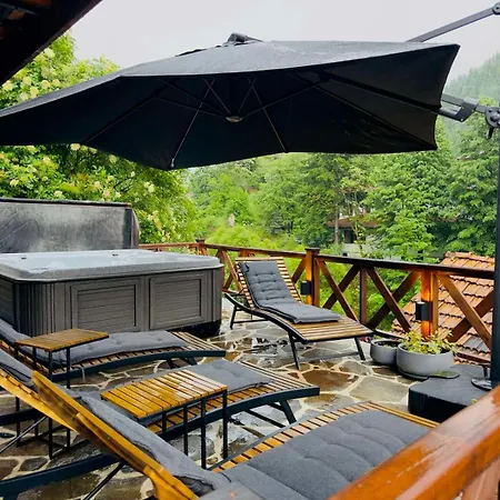 Mezinska Jacuzzi Sauna *