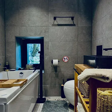 Mezinska Jacuzzi Sauna Villa Shiroka Lŭka