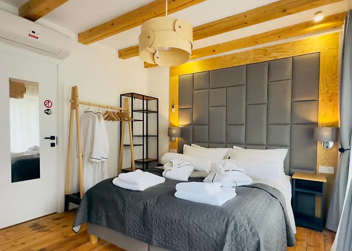 Mezinska Jacuzzi Sauna * Широка лъка