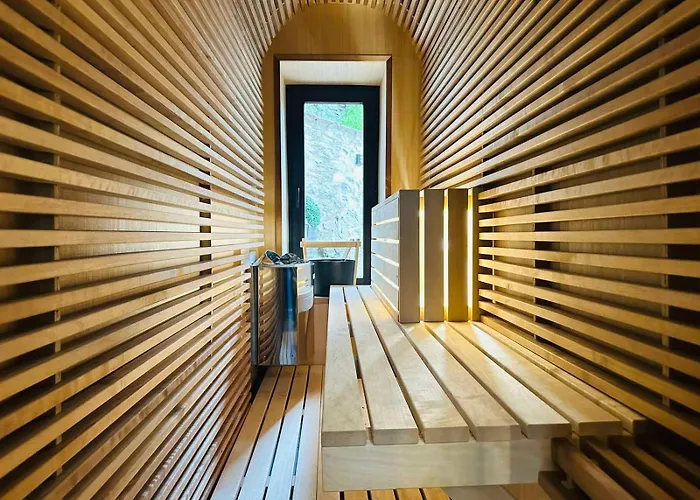 Mezinska Jacuzzi Sauna Луксозна вила