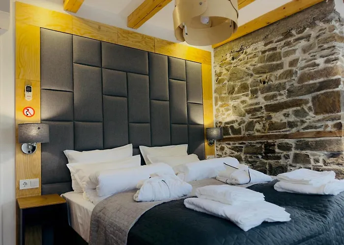 Mezinska Jacuzzi Sauna * Shiroka Lŭka