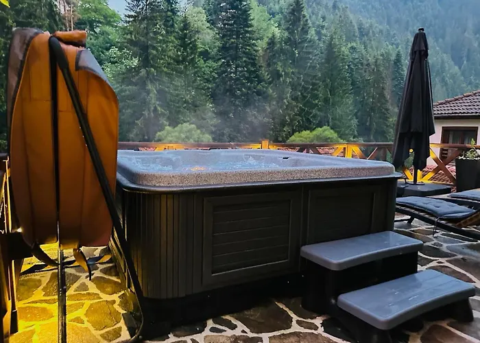 Mezinska Jacuzzi Sauna Широка лъка